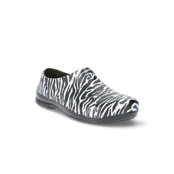Avia Shoes - Avia Flame Slip Resistant Clogs For Women, Slip On Work Shoes Size 8